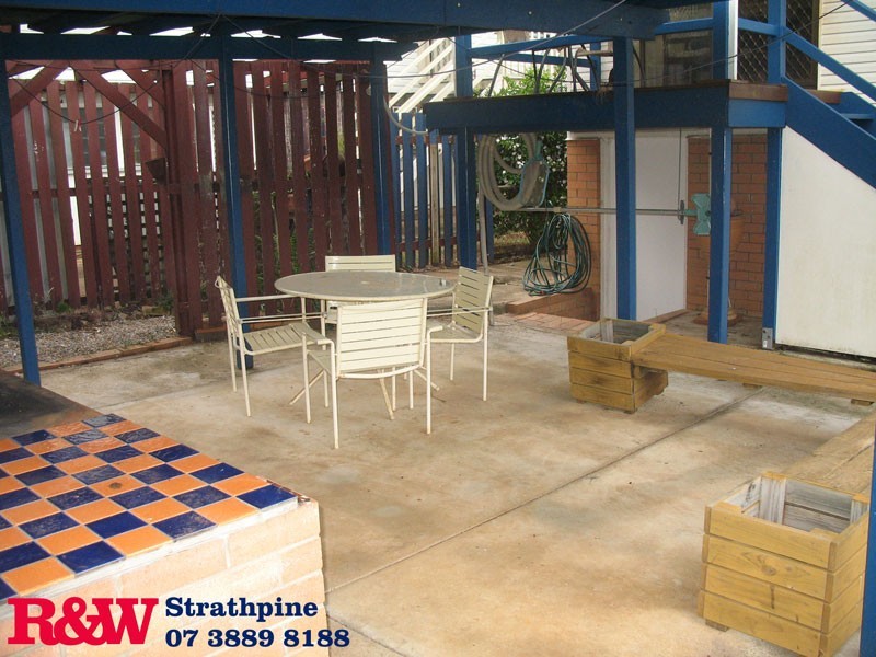 42 Fox Street, Strathpine QLD 4500