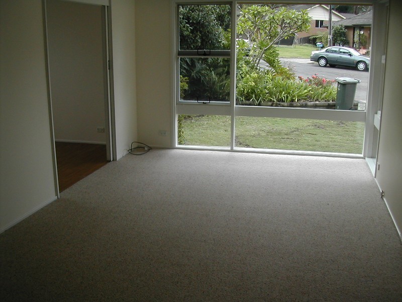 7 LOCKHART PLACE, Belrose NSW 2085