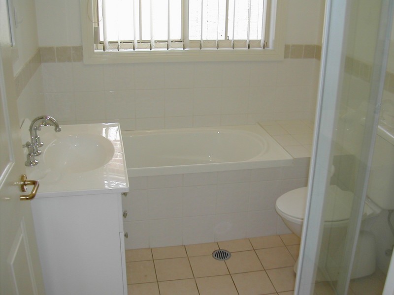 13a  DEAKIN ST, Forestville NSW 2087