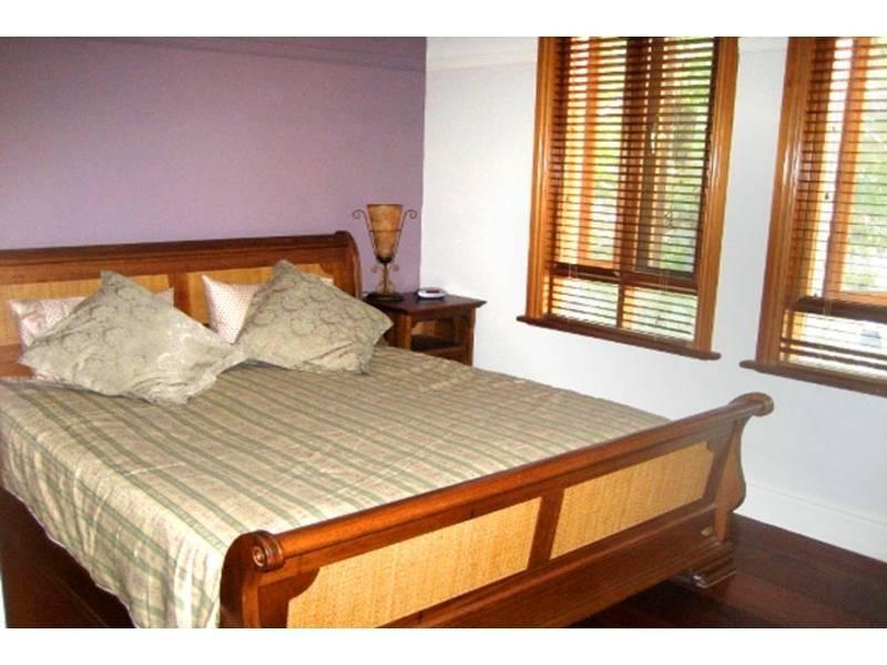 18 GRANDVIEW ST, Naremburn NSW 2065