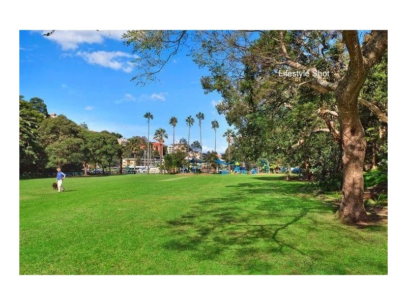 2/11 ROYALIST RD, Mosman NSW 2088