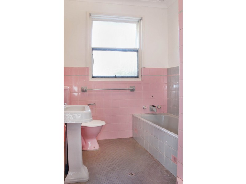 13 DEAKIN, Forestville NSW 2087