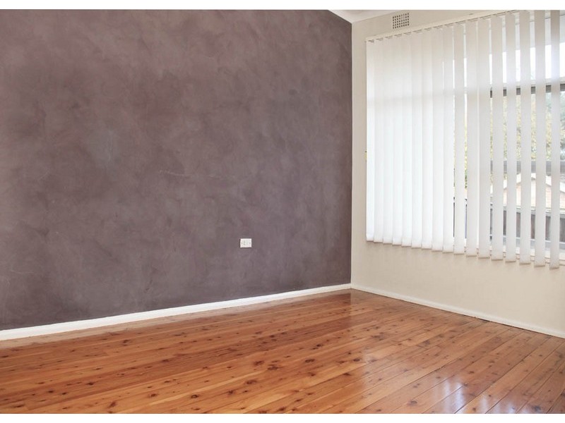 13 DEAKIN, Forestville NSW 2087