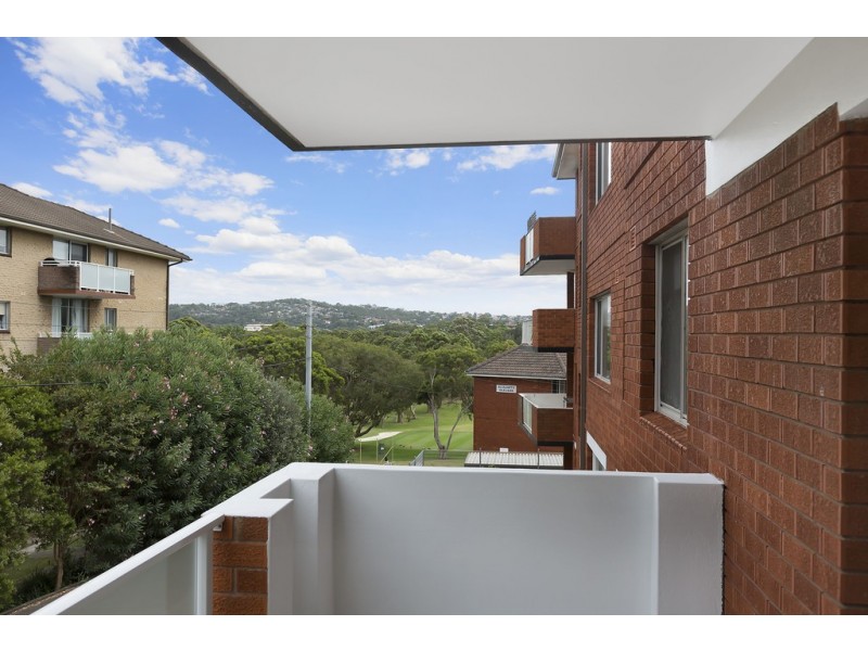 2/14 CAMPBELL PDE, Manly Vale NSW 2093