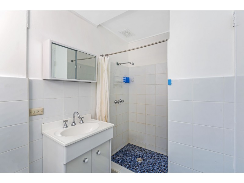 2/14 CAMPBELL PDE, Manly Vale NSW 2093