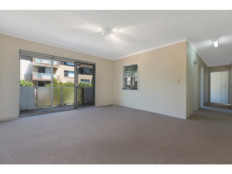 2/14 CAMPBELL PDE, Manly Vale NSW 2093