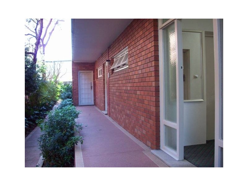 9/4A HAYES STREET, Neutral Bay NSW 2089