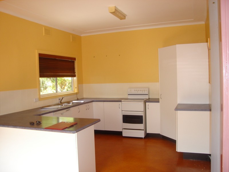 6 Arncliffe Ave, Port Macquarie NSW 2444
