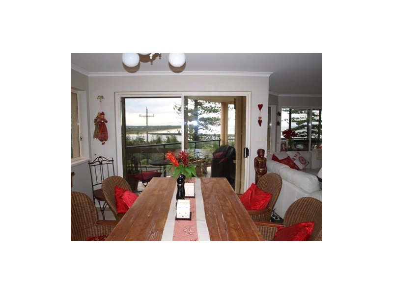 2/4 Stewart Street, Port Macquarie NSW 2444