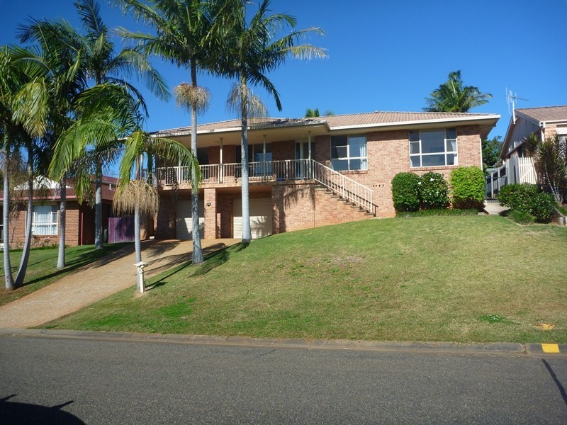 4  Spindrift Row, Port Macquarie NSW 2444