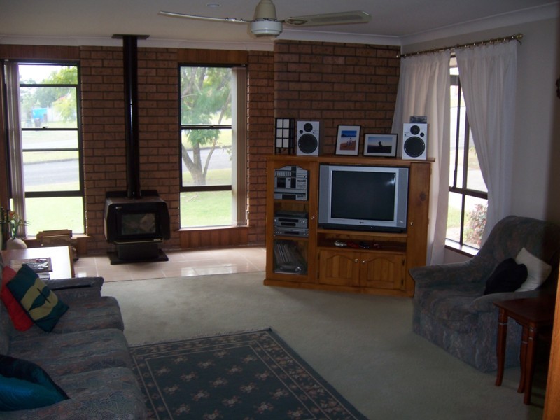 3 Blackbutt Road, Wauchope NSW 2446