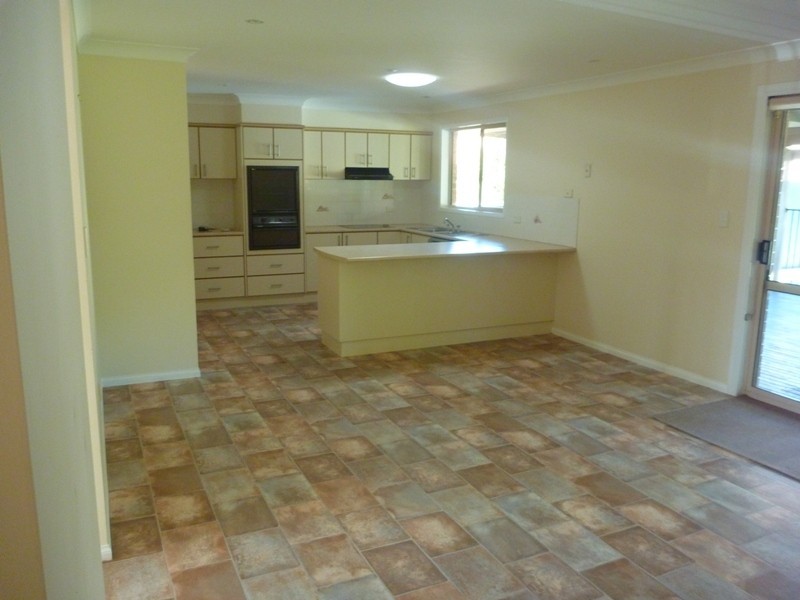 4  Spindrift Row, Port Macquarie NSW 2444