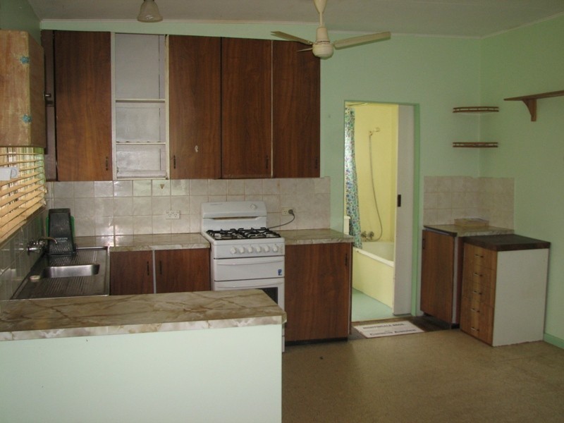 6 Angus Lane, Macksville NSW 2447