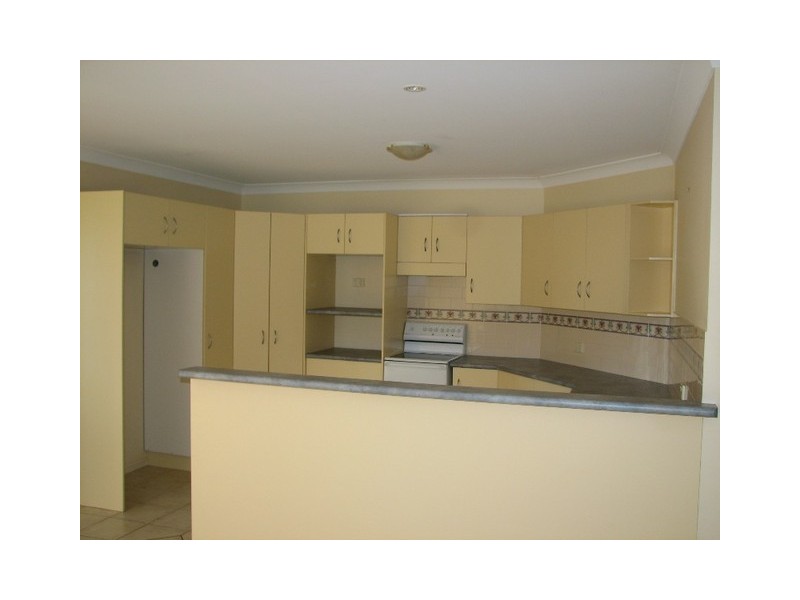 5 Preston Drive, Macksville NSW 2447