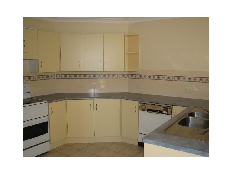 5 Preston Drive, Macksville NSW 2447