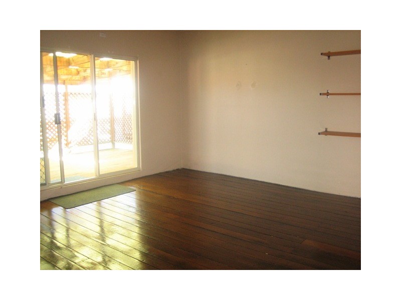 8 Princess Street, Macksville NSW 2447