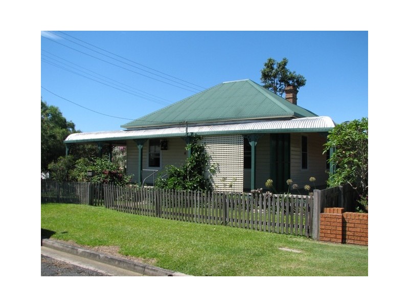 18 Nambucca Street, Macksville NSW 2447