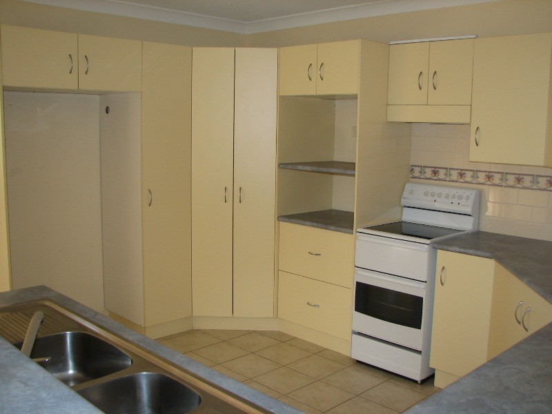 5 Preston Drive, Macksville NSW 2447