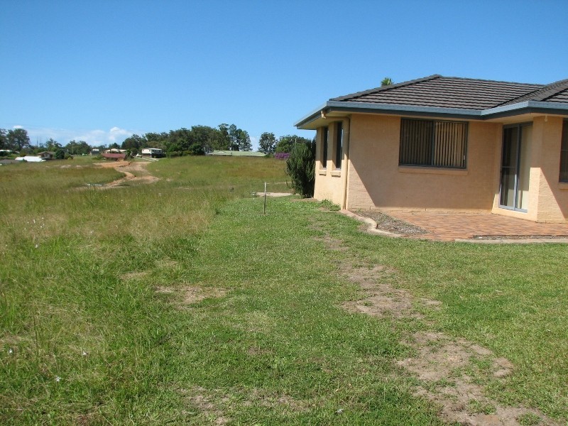 5 Preston Drive, Macksville NSW 2447