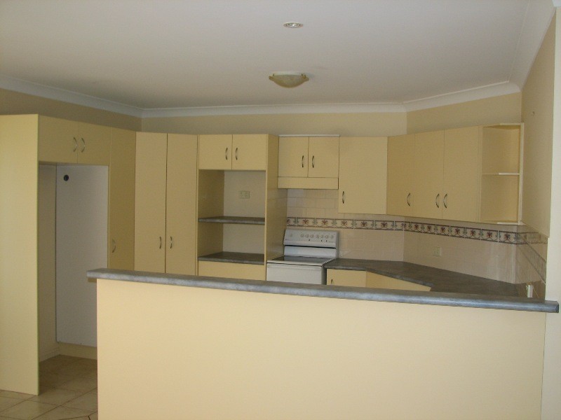 5 Preston Drive, Macksville NSW 2447