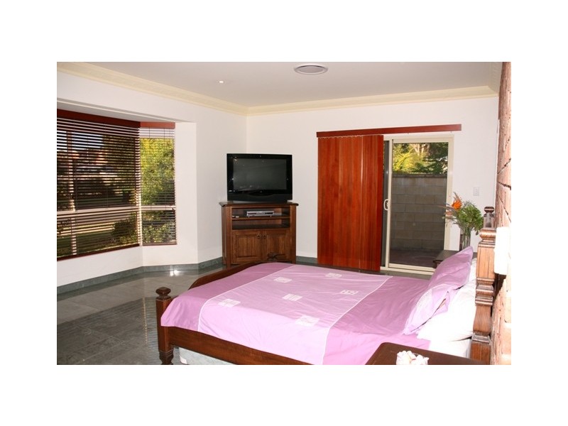 2 Sandpiper Drive, Scotts Head NSW 2447