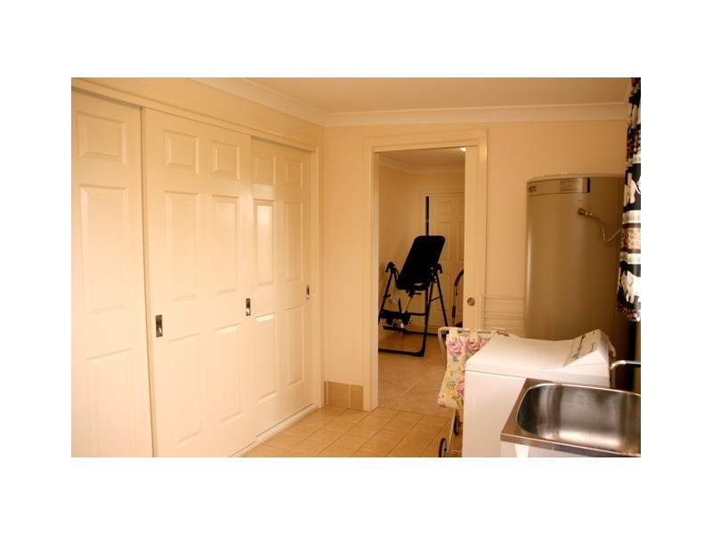 38 Preston Drive, Macksville NSW 2447