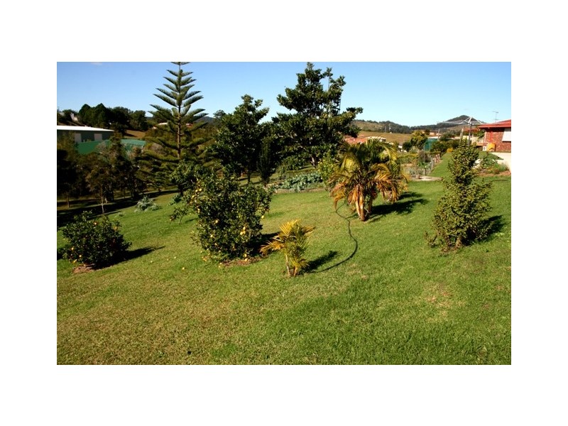 38 Preston Drive, Macksville NSW 2447