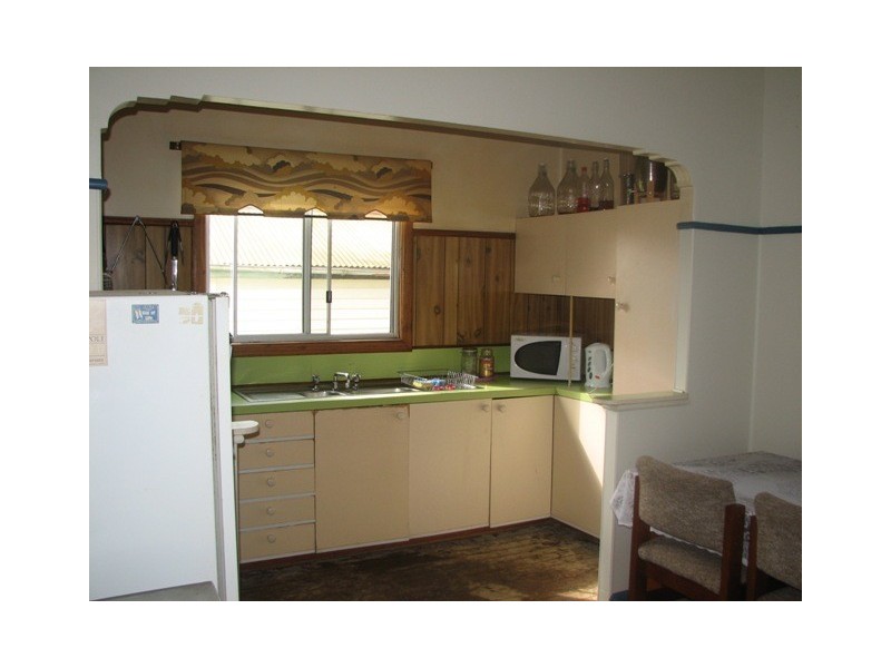 6 Egan Street, North Macksville NSW 2447