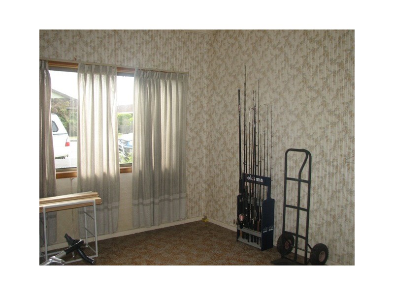 6 Egan Street, North Macksville NSW 2447