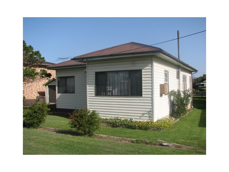 6 Egan Street, North Macksville NSW 2447