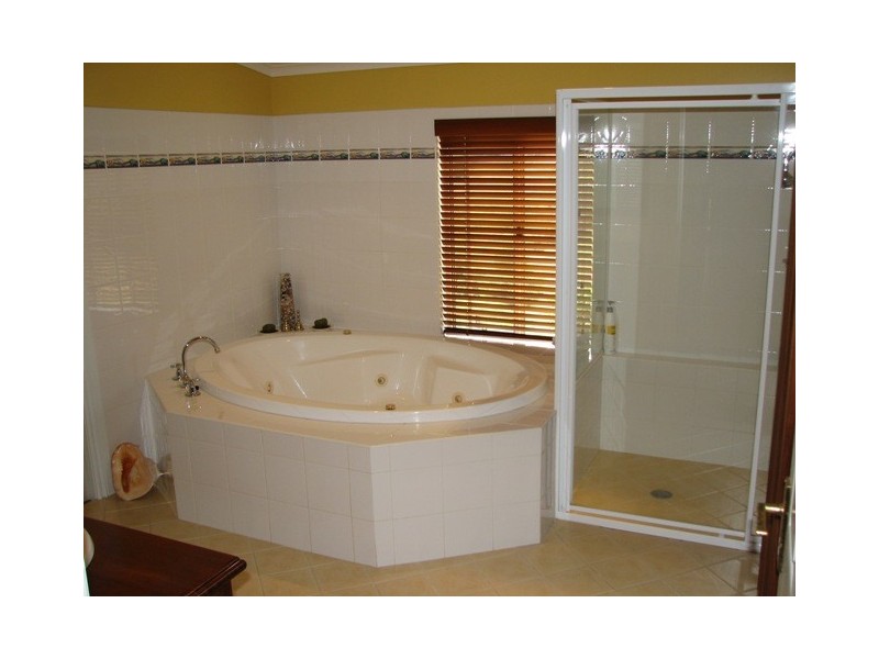 521 Greenhils Rd, Taylors Arm NSW 2447