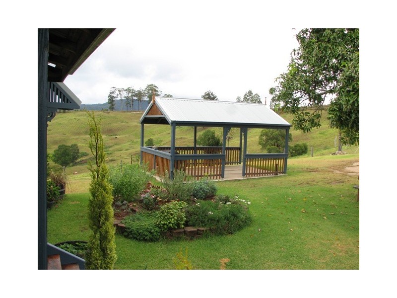 521 Greenhils Rd, Taylors Arm NSW 2447