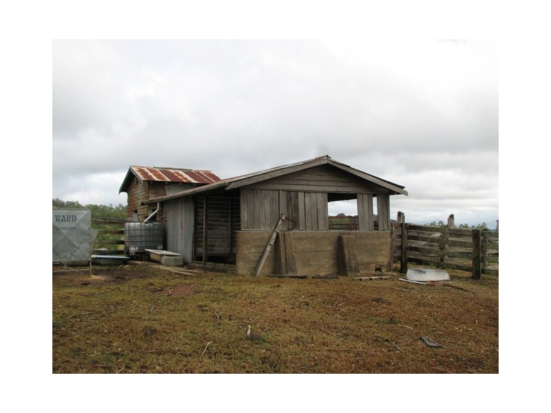 521 Greenhils Rd, Taylors Arm NSW 2447
