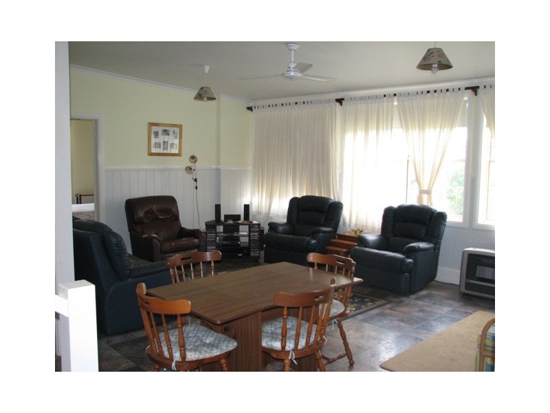 4 Ainsworth Close, Macksville NSW 2447