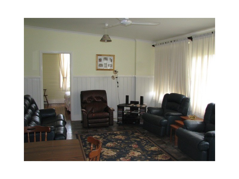 4 Ainsworth Close, Macksville NSW 2447