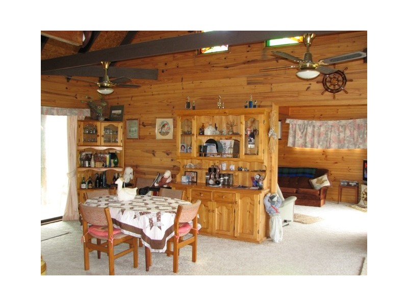 1 West Street, Scotts Head NSW 2447