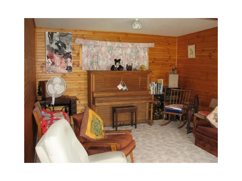 1 West Street, Scotts Head NSW 2447