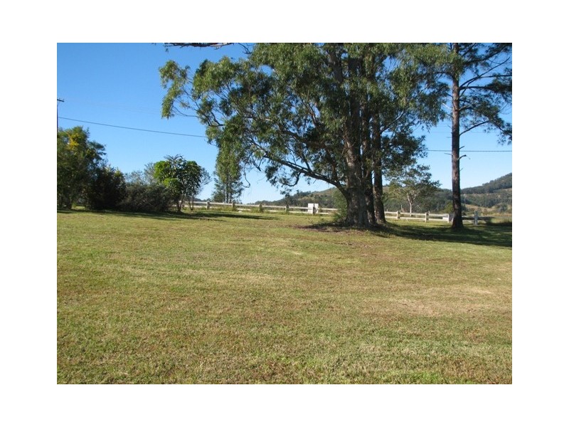8 Northwood Cl, Macksville NSW 2447