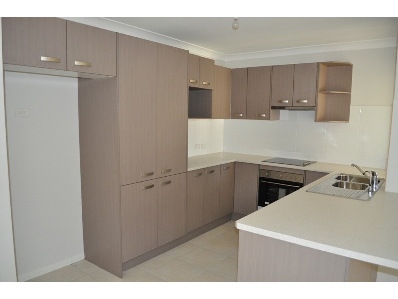 16 Laura Place, Macksville NSW 2447