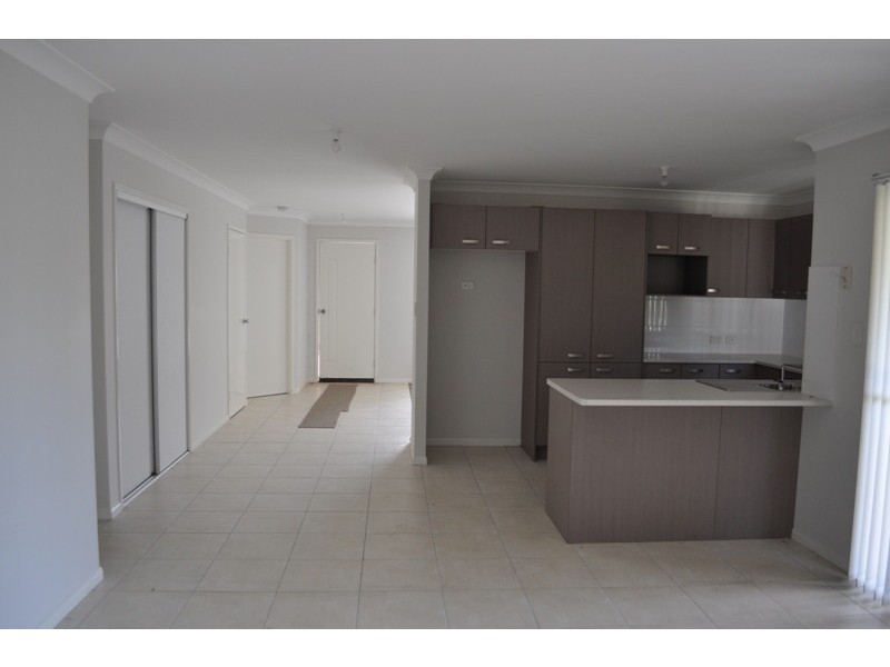 16 Laura Place, Macksville NSW 2447