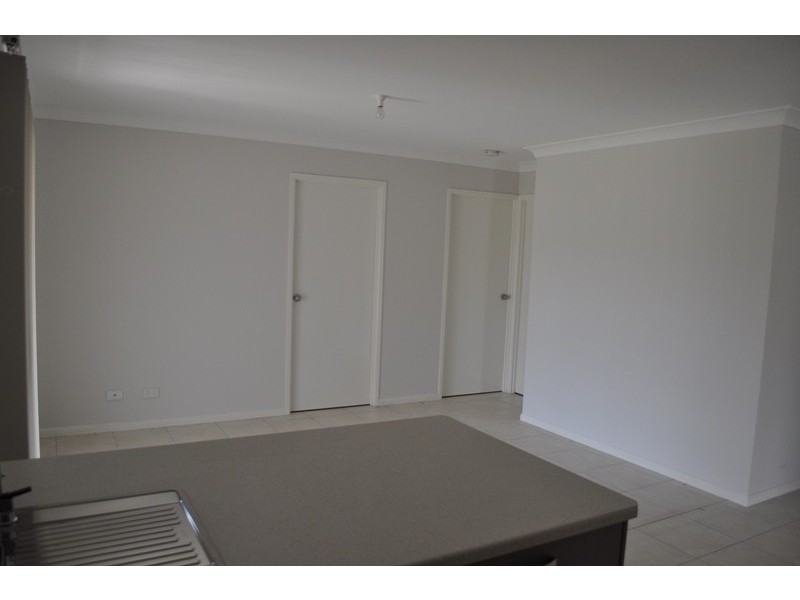 16 Laura Place, Macksville NSW 2447