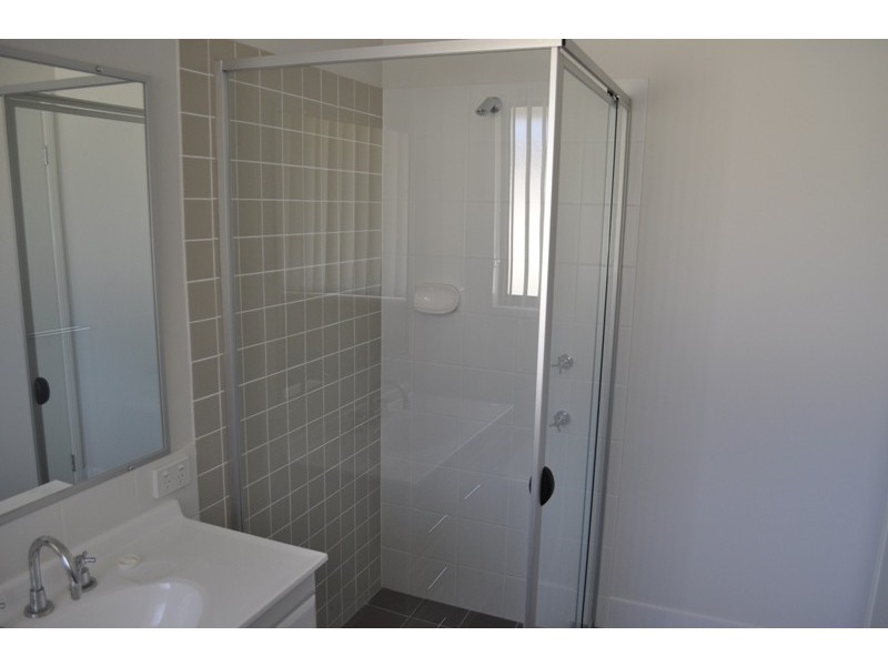 16 Laura Place, Macksville NSW 2447