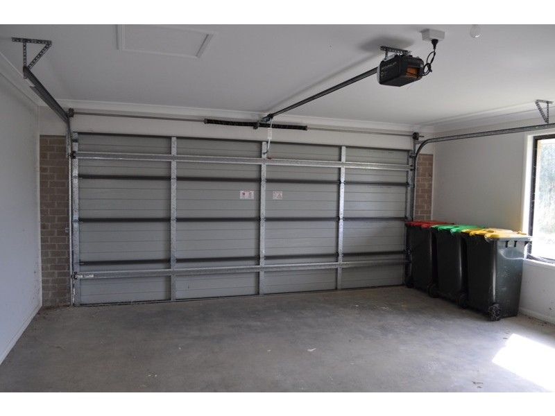 16 Laura Place, Macksville NSW 2447