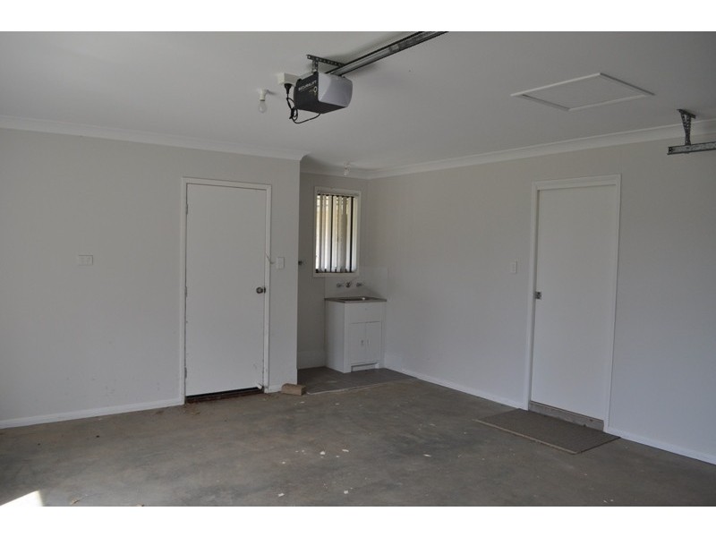 16 Laura Place, Macksville NSW 2447