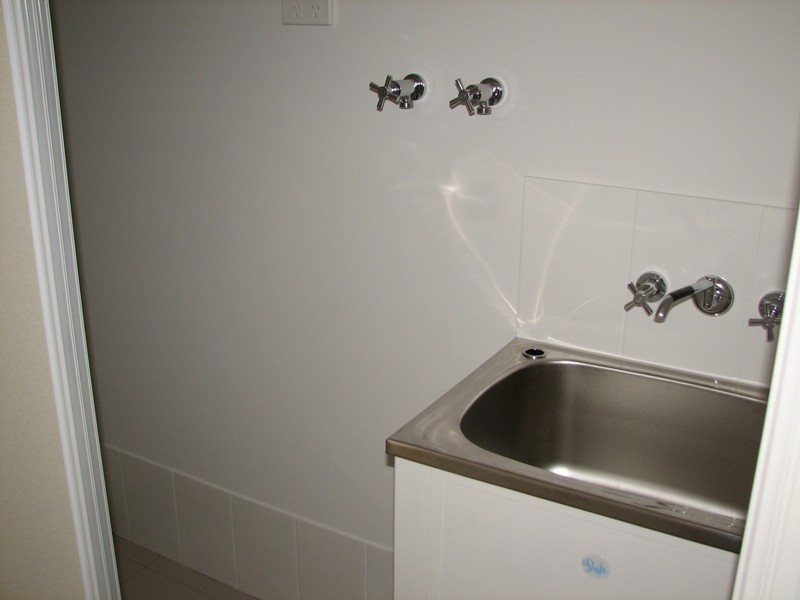 2 Laura Place, Macksville NSW 2447