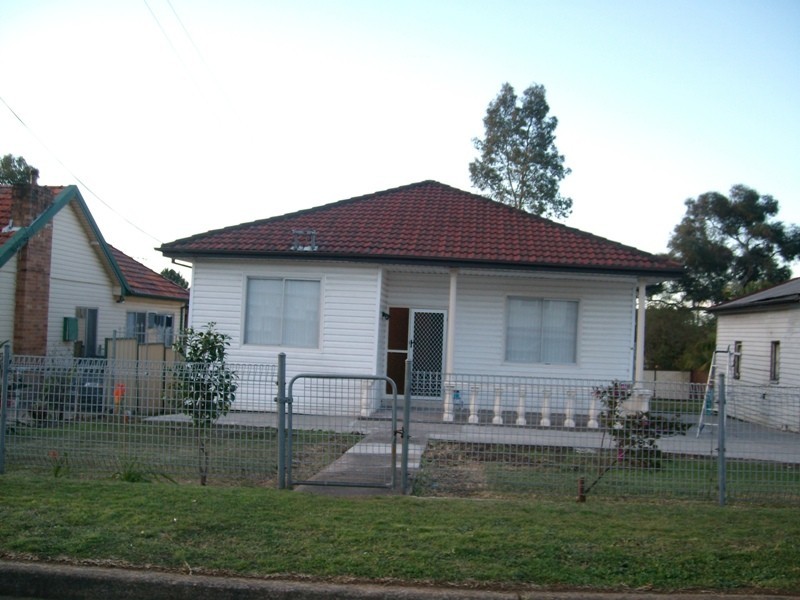 5 Glaucester Street, Merrylands NSW 2160