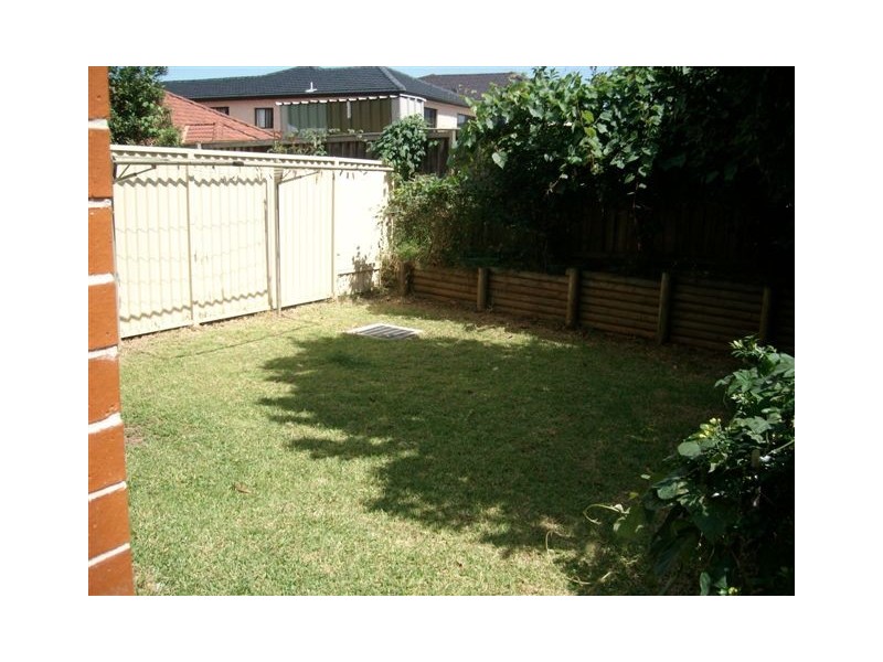 14/102 Lackey Street, Merrylands West NSW 2160