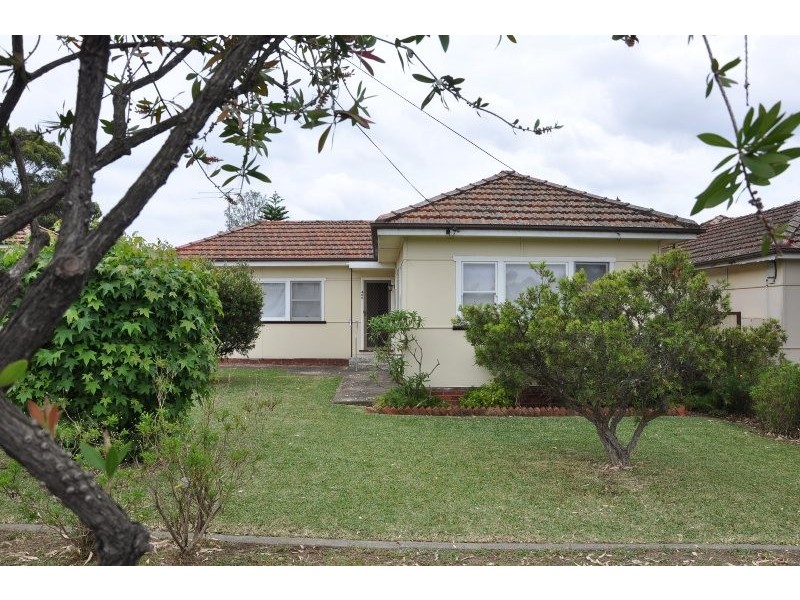 400 Blaxcell Street, Granville NSW 2142