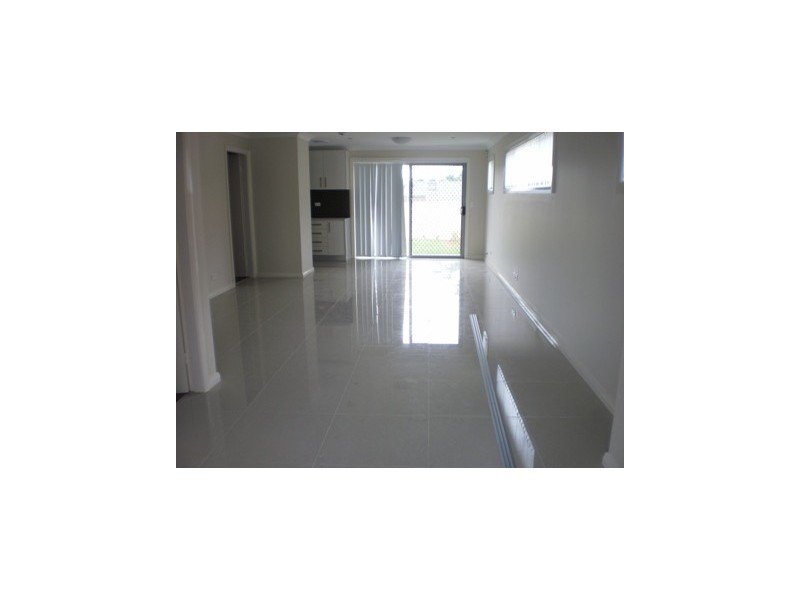 4/17  Mimosa Avenue, Toongabbie NSW 2146