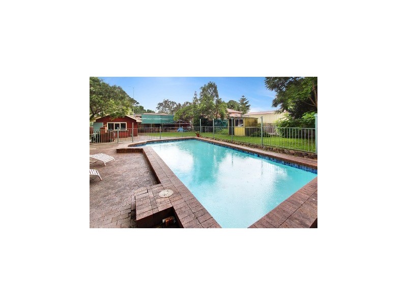 34 Budgeree Road, Toongabbie NSW 2146